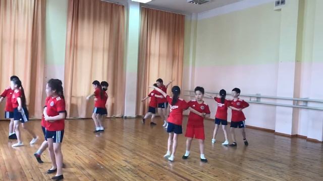 танец «Школьный вальс» смотреть онлайн