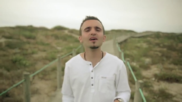 Chris Ribeiro & Luzi Occi- O bailinho da madeira смотреть онлайн