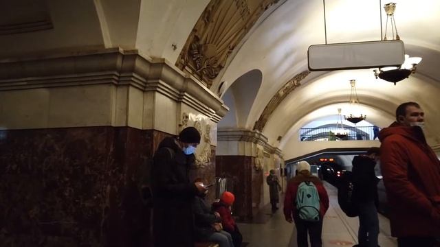 Метро Краснопресненская кольцевая это советский монументализм смотреть онлайн