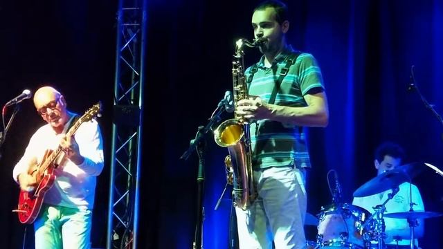 JAN QUARTET -live- @ L' ACHIL CAFE Foix: смотреть онлайн