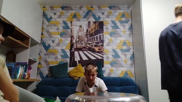 ОТВРАТИТЕЛЬНАЯ или ВКУСНАЯ КОНФЕТА (знаем что неактуально) смотреть онлайн