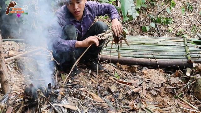 Primitive Technology Use Life In Jungle Find Food, Clean Water, Grilled Bamboo Shoots | Episode 3