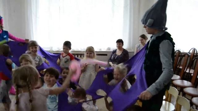 ТРОЛЛИ ПОЗДРАВЛЯЮТ АЛИСУ С ДНЕМ РОЖДЕНИЯ смотреть онлайн