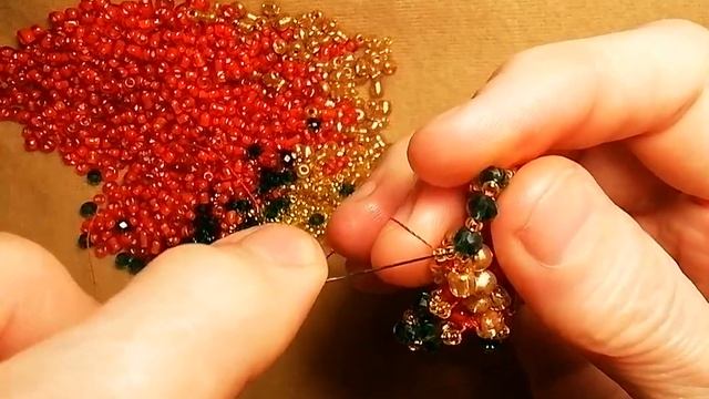 #избисера #beads #biser #бисероплетение Кулон из бисера (новинка)