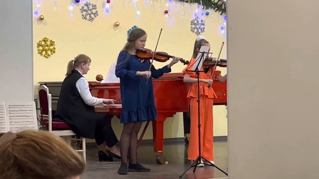 Логинова Олеся и Заплатина Светлана.Грубер,, Тихая ночь’’