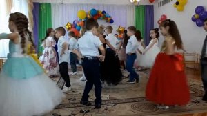 ? ТАНЕЦ "ЗВЕЗДЫ" ~ ТАНЕЦ НА ВЫПУСКНОЙ В ДЕТСКОМ САДУ ~ ДОШКОЛЬНАЯ ХОРЕОГРАФИЯ #Танцы_в_детском_саду