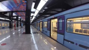 Поезд для метро Баку в Москве