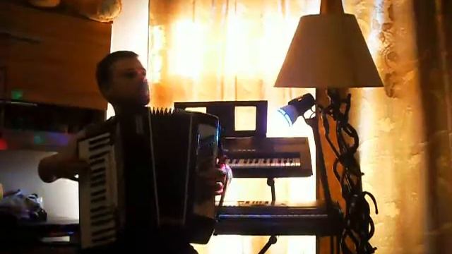 Szła dziewczyna koło młyna cover akordeon Flis смотреть онлайн