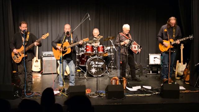 The Bounty Hounds - Against the Run of Play смотреть онлайн