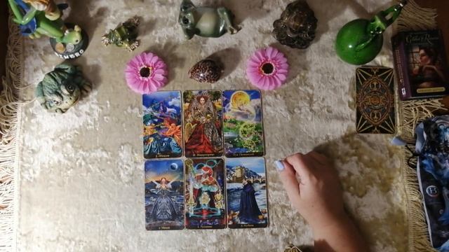 ЛЮБОВНЫЙ ТРЕУГОЛЬНИК. ВЫБЕРЕТ ЛИ ОН МЕНЯ? Гадания на картах ТАРО. Онлайн расклад. смотреть онлайн