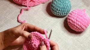 Вязание крючком/новогодние игрушки/шар плюшевый