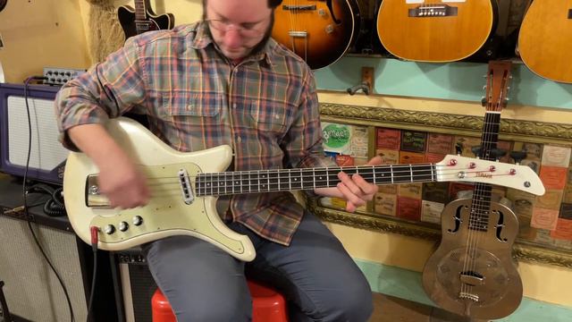 1966 Yamaha SB-5A “Flying Samurai” electric bass guitar смотреть онлайн