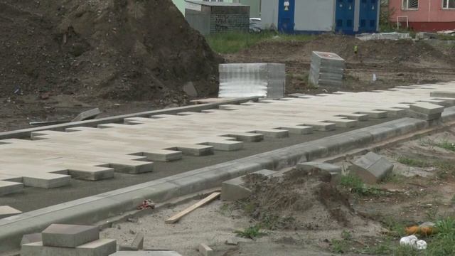 В Заволжском районе продолжают строить сквер по программе «Решаем вместе!» смотреть онлайн