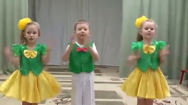 Первый раз на сцене смотреть онлайн