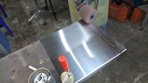 Шлифовка шва на нержавейке. Направленный рисунок.