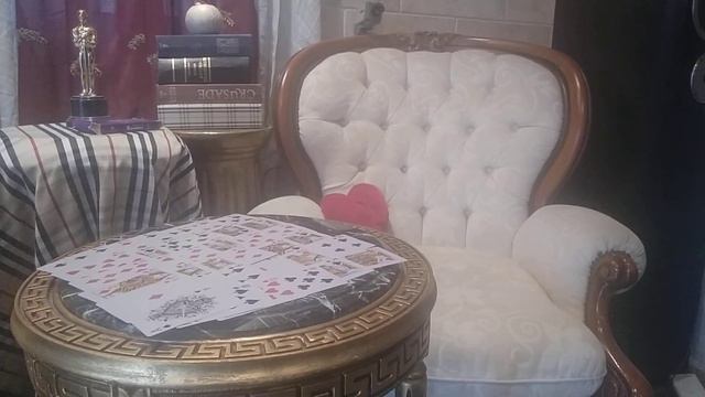 #что происходит сейчас между ДамойЧервовой и Крестовым Королем смотреть онлайн
