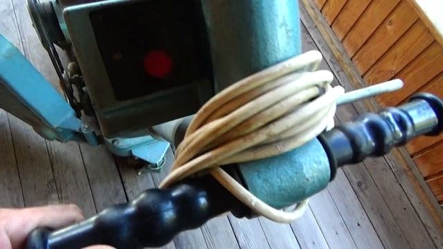 Шлифуем деревянный пол . смотреть онлайн
