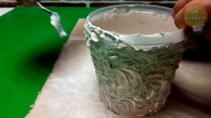 КАШПО ДЛЯ ЦВЕТОВ своими руками из пластикового ведерка и гипса