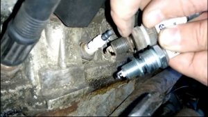 Как правильно закручивать свечи зажигания. И откручивать. #РусланК