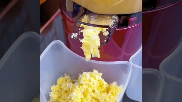 Гаджет для кухни для очистки кукурузы #shorts смотреть онлайн