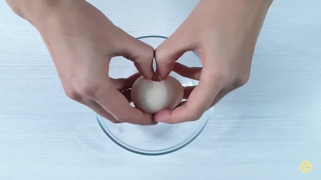 4 луковицы и 3 яйца! Самое вкусное и полезное блюдо!Такое вы еще не пробовали - луковый суп с яйцам смотреть онлайн