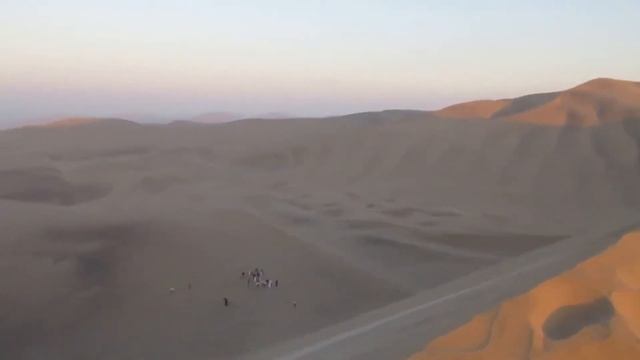Уакачина (Huacachina) - оазис рядом с Ика в Перу и катание на багги по песчаным дюнам с закатом смотреть онлайн