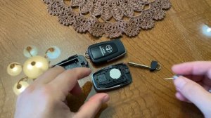 Как разобрать ключ Тойота(Toyota)  заменить батарейку