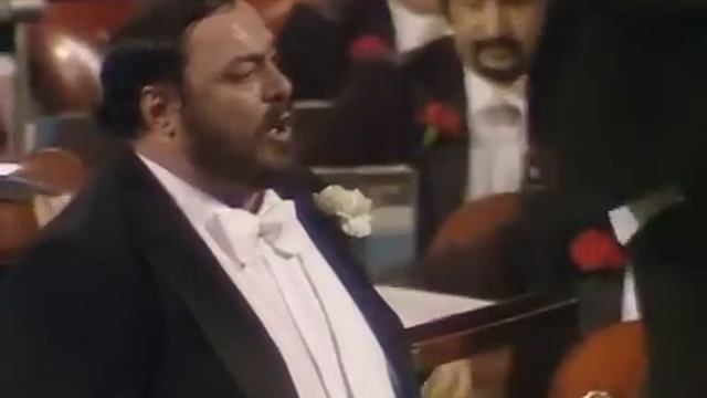 Luciano Pavarotti. Torna a Surriento. London 1982. смотреть онлайн