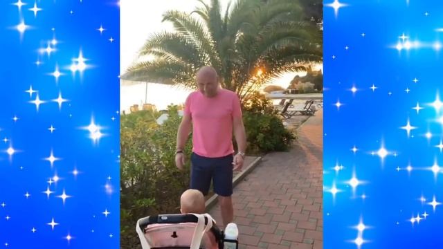 Александр Жулин поплавал в бассейне с младшей дочерью смотреть онлайн