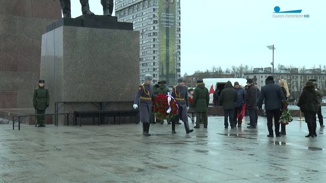 Мемориал на площади Победы: подготовка к торжественно-траурной церемонии смотреть онлайн
