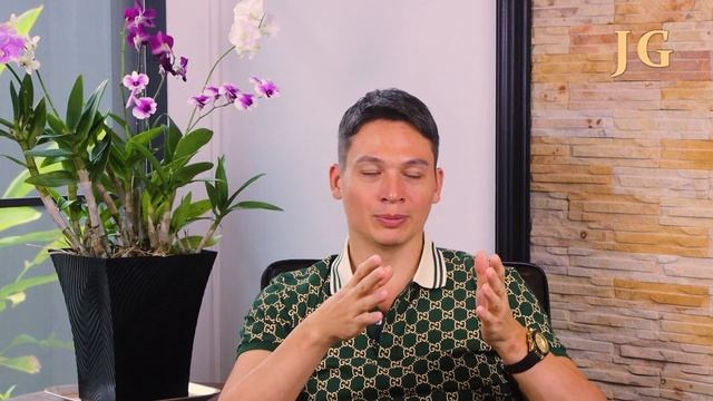 Муж флиртует с другими в присутствии жены. Что делать? смотреть онлайн