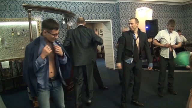 Шоу пародий. Двойник Верки Сердючки – Павел Корчагин. Выступление на свадьбе. смотреть онлайн