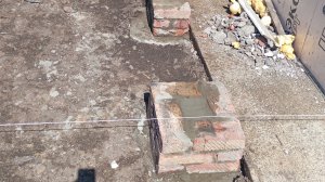 строительство терассы. Как смонтировать тумбы под лаги