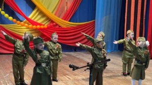 Шли солдаты на войну