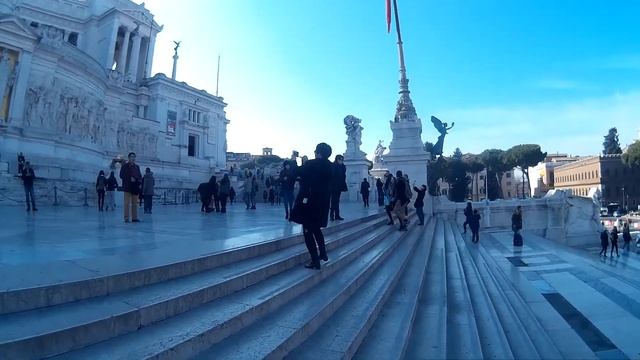 Plaza Vittorio Roma - Piazza Vittorio Emanuele II смотреть онлайн