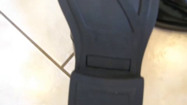 Kenneth Cole Reaction Flex A Bit смотреть онлайн