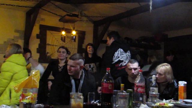 Поёт Андрей Горелов (Вервольф). Псков. Бар Нора. смотреть онлайн
