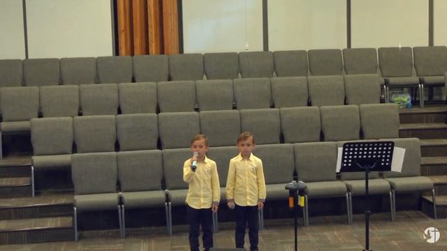 Хочу побыть с Тобою просто рядом . Тимофей и Даниил . Христианское стихотворение . Християнький вір смотреть онлайн