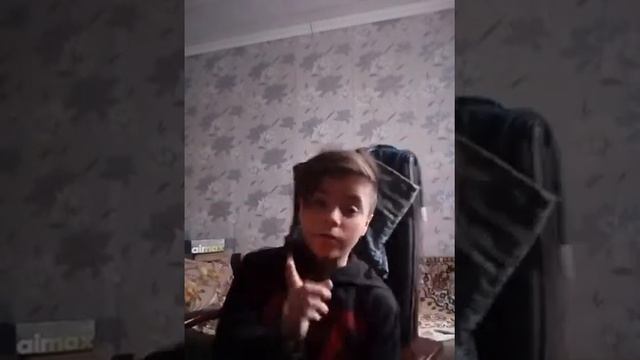 У кота китайские наушники смотреть онлайн