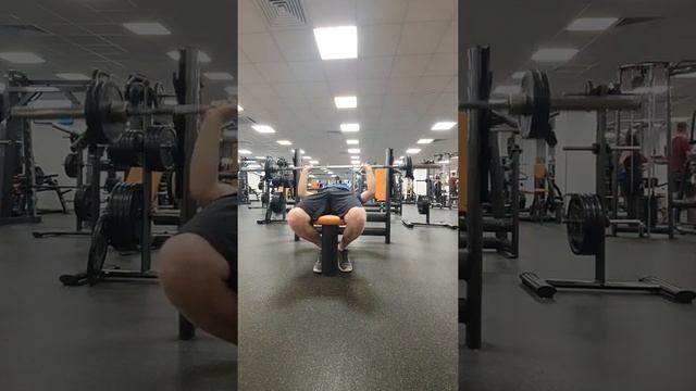 Д1 20.09. жим штанги лежа 40кг смотреть онлайн