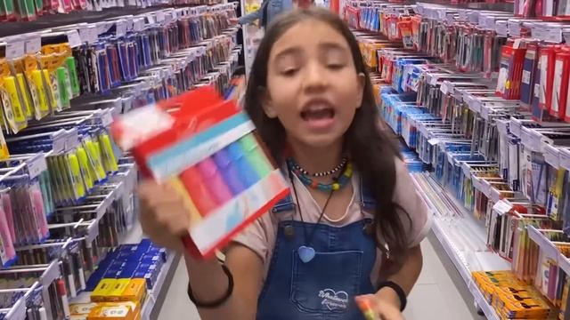 COMPRANDO MEU MATERIAL ESCOLAR 2023 PARTE 3 - ENTÃO ROBERTA FAMILY смотреть онлайн