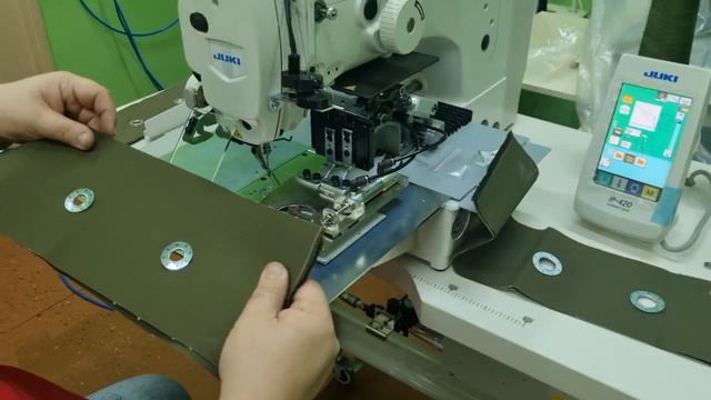 Швейная машинка Juki AMS210 с полем шитья 15см на 10см. смотреть онлайн