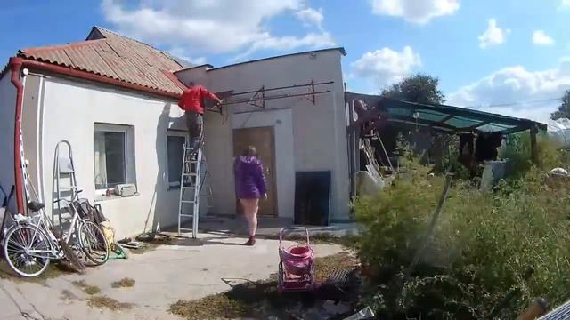 Навес из солнечных панелей 2