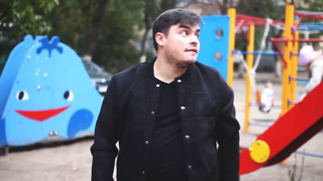 МЫСЛИ КОГДА ЖДЕШЬ ДЕВУШКУ смотреть онлайн