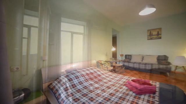 Квартира посуточно Киев: Видеообзор спокойной и светлой квартиры с современныйм ремонтом смотреть онлайн