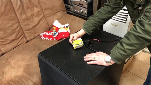 Сигнализатор заднего хода 12/24 вольта. смотреть онлайн