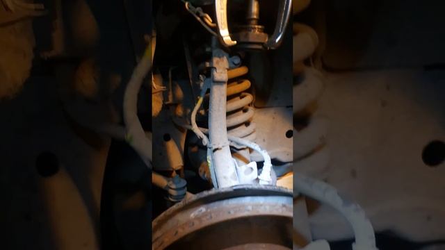 замена верхней шаровой опоры на Прадо 95 1 часть