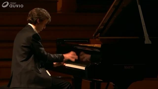 B. Mantovani : Etude pour les Octaves - Rodolphe Menguy, Live смотреть онлайн