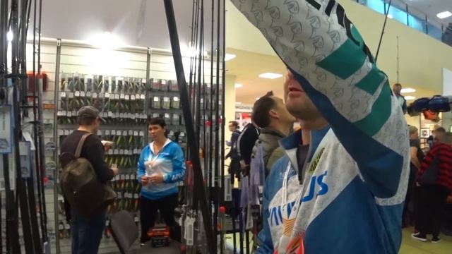 ПРИВЕЛ И ОБИДЕЛ ЖЕНУ НА ВЫСТАВКЕ! Выставка охота и рыбалка на руси 2023 осень. смотреть онлайн