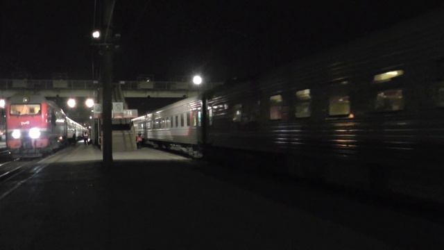 Электровоз ЭП2К со скорым поездом Барнаул - Москва смотреть онлайн